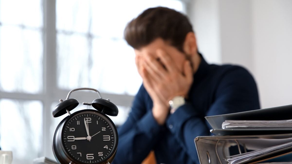 Jefe mal por el registro de horas trabajadas